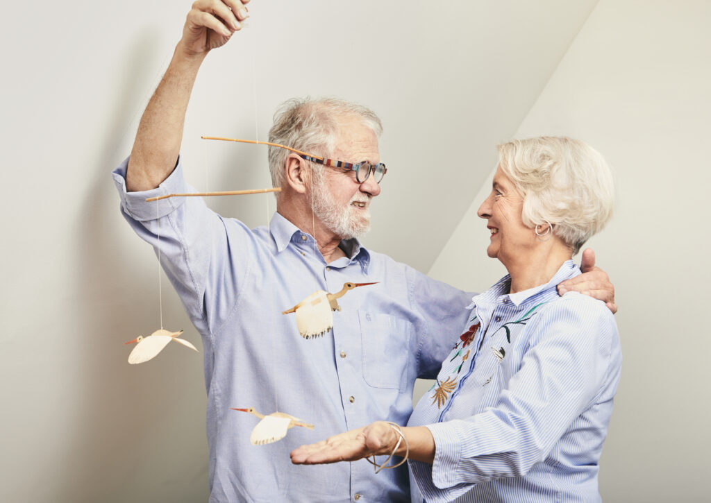 Køb uroer og mobiler hos Flensted Mobiles. Mobiler og uro er den perfekte gave til barnedåb, julegaver til ansatte, barselsgave til mor m.m. Søger du efter julegaveideer til hende eller fars dag ideer, så se vores udvalg