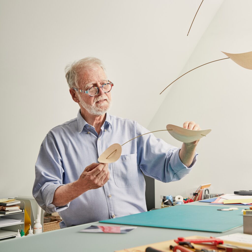 Køb uroer og mobiler hos Flensted Mobiles. Mobiler og uro er den perfekte gave til barnedåb, julegaver til ansatte, barselsgave til mor m.m. Søger du efter julegaveideer til hende eller fars dag ideer, så se vores udvalg